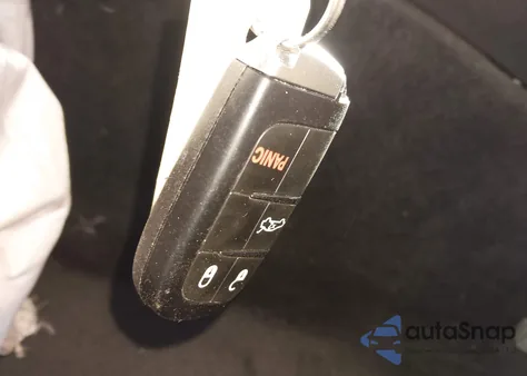 2016 Chrysler 300 Anniversary Edition z USA, uszkodzony, nr VIN 2C3CCAAG7GH128512